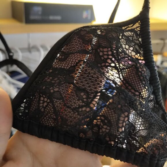 🐣2/$60🐣NWT Zara Black Satin Lace Triangle Bra Adjustable Straps Dainty Bra S - Picture 7 of 16